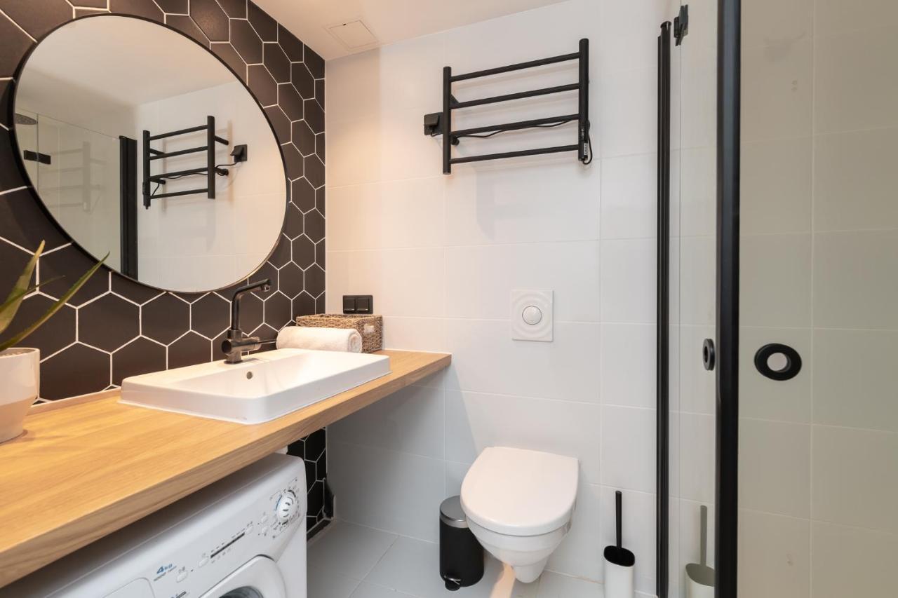 Hilltop Apartments - Ilmarine District Талин Екстериор снимка